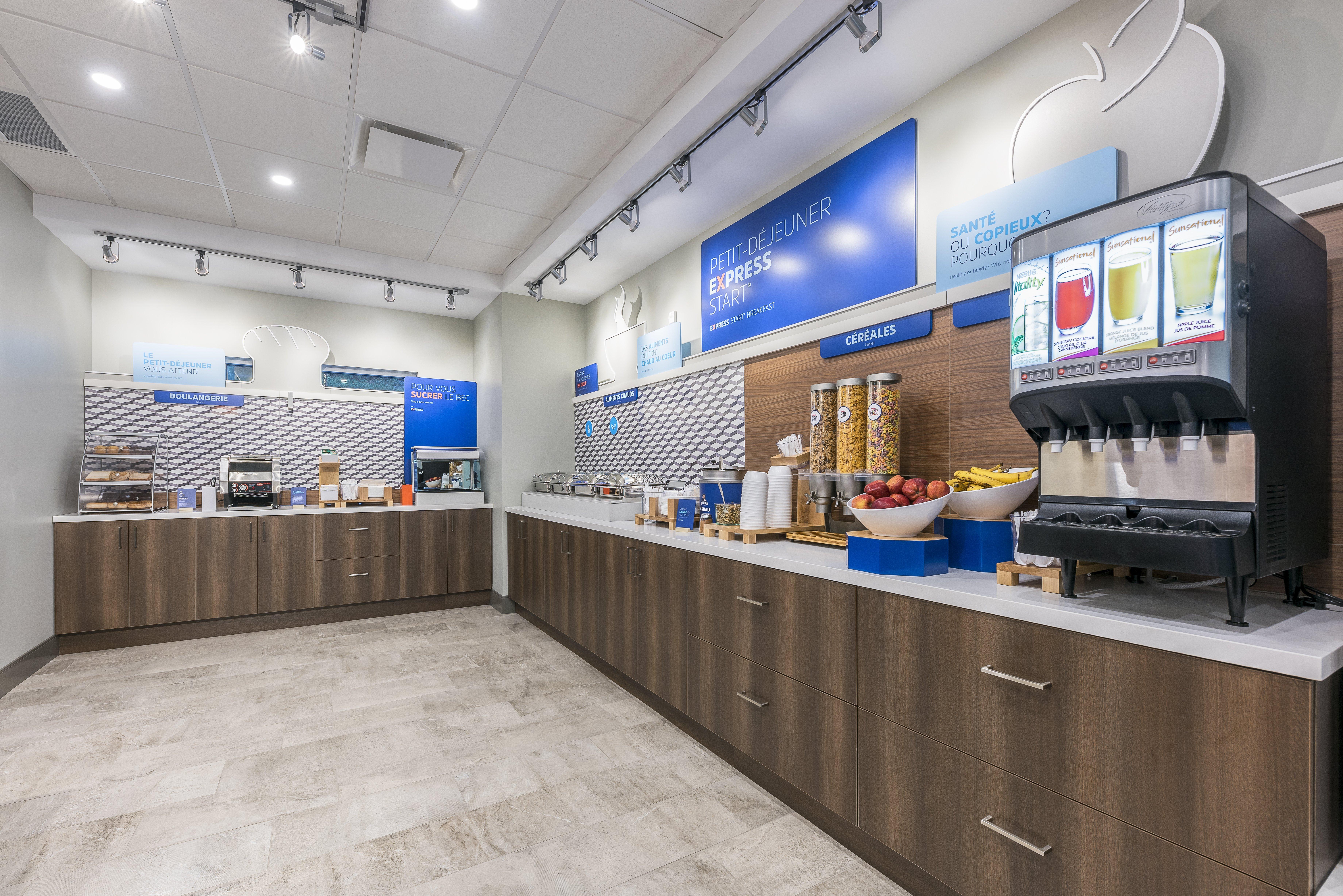 Holiday Inn Express & Suites Moncton By Ihg Eksteriør bilde